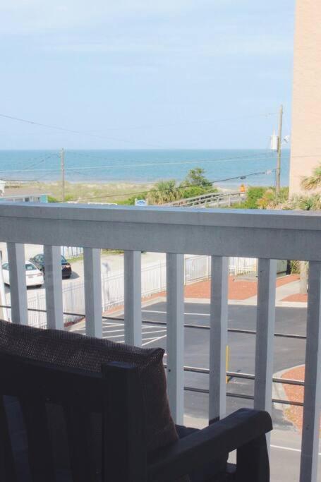 Kraken'S Den * Oceanview * Steps To Ocean * Pool Apartment Carolina Beach Luaran gambar