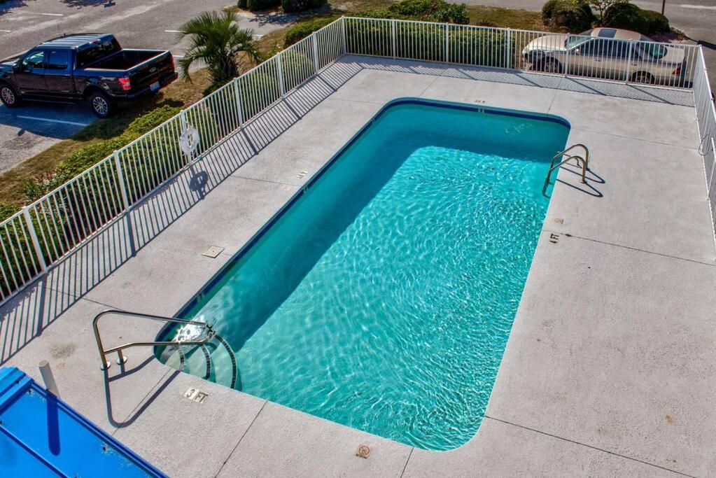 Kraken'S Den * Oceanview * Steps To Ocean * Pool Apartment Carolina Beach Luaran gambar