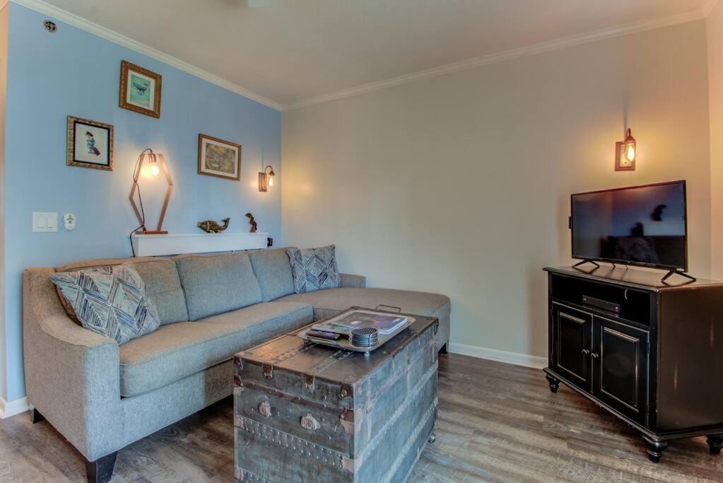 Kraken'S Den * Oceanview * Steps To Ocean * Pool Apartment Carolina Beach Luaran gambar