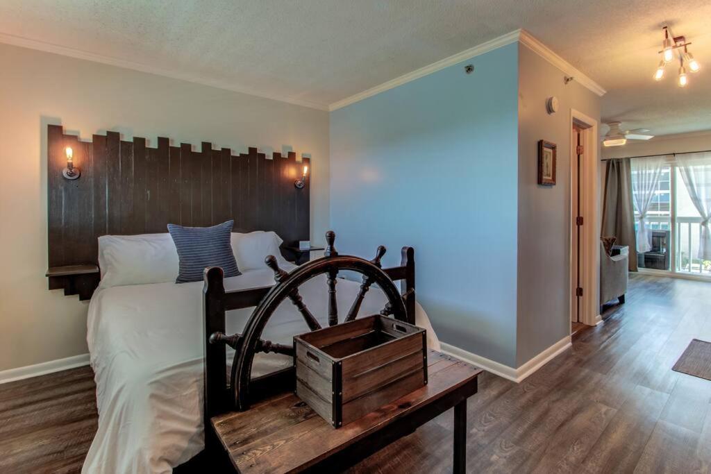 Kraken'S Den * Oceanview * Steps To Ocean * Pool Apartment Carolina Beach Luaran gambar