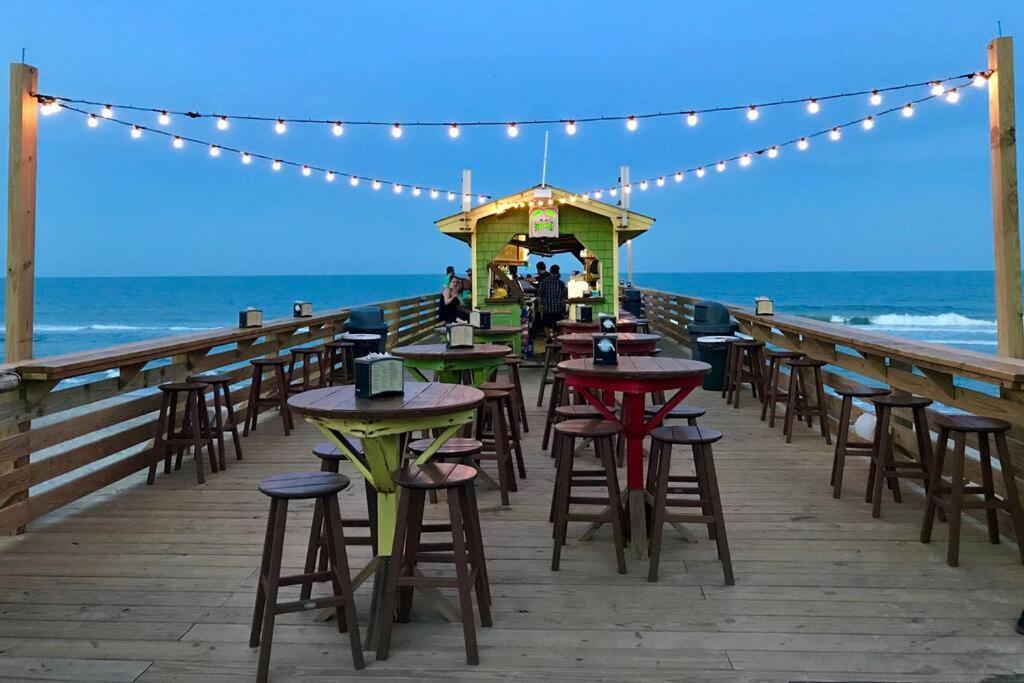 Kraken'S Den * Oceanview * Steps To Ocean * Pool Apartment Carolina Beach Luaran gambar